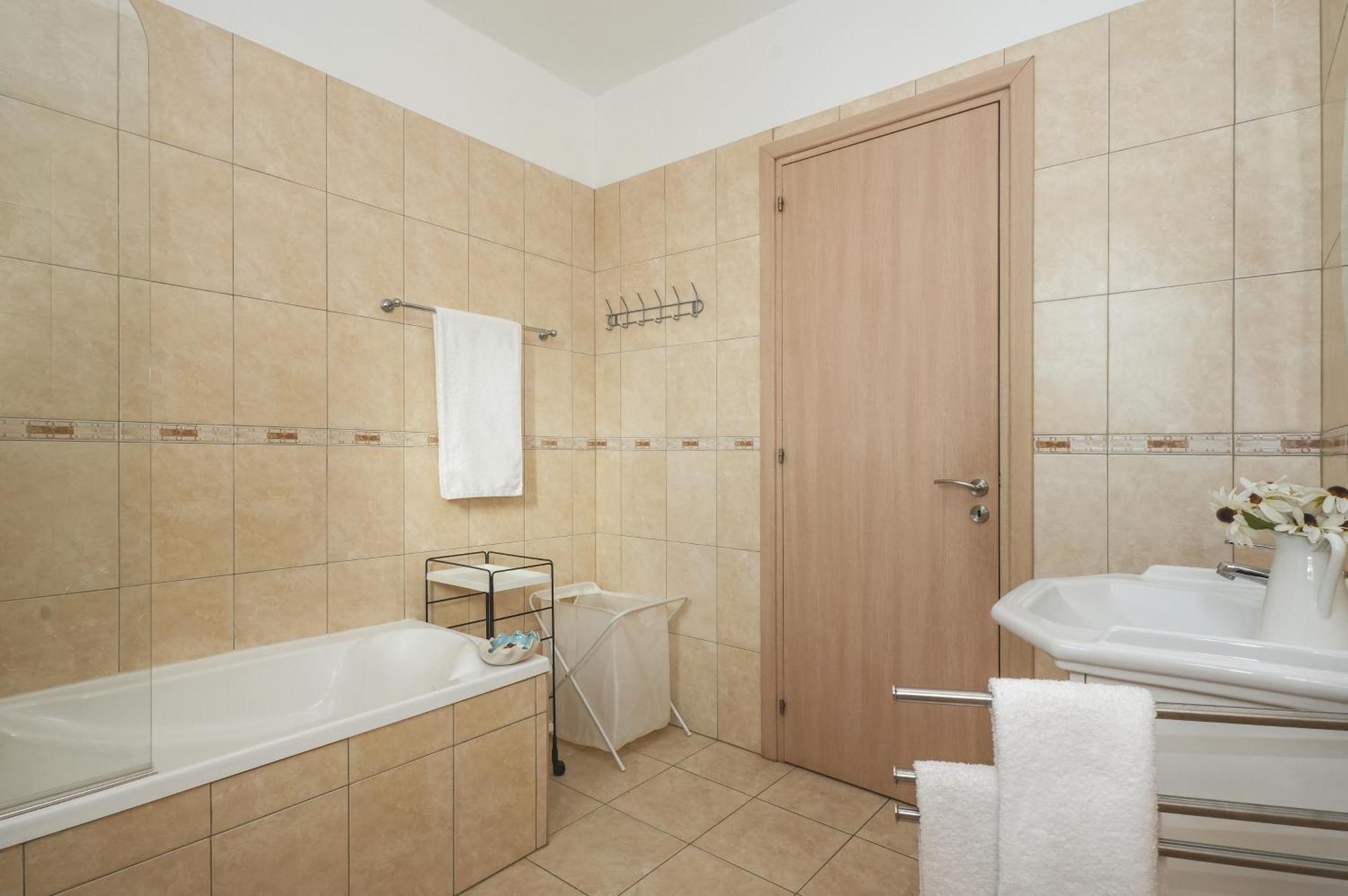 Neraida - 2Bed Apart Walk To Kalamies Beach Protaras Bagian luar foto